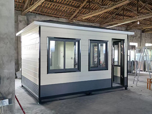 金屬雕花板崗?fù)? /></div>
<h3>金屬雕花板崗?fù)?/h3>
<p id=